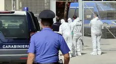 Carabinieri sul luogo del delitto (foto di repertorio)