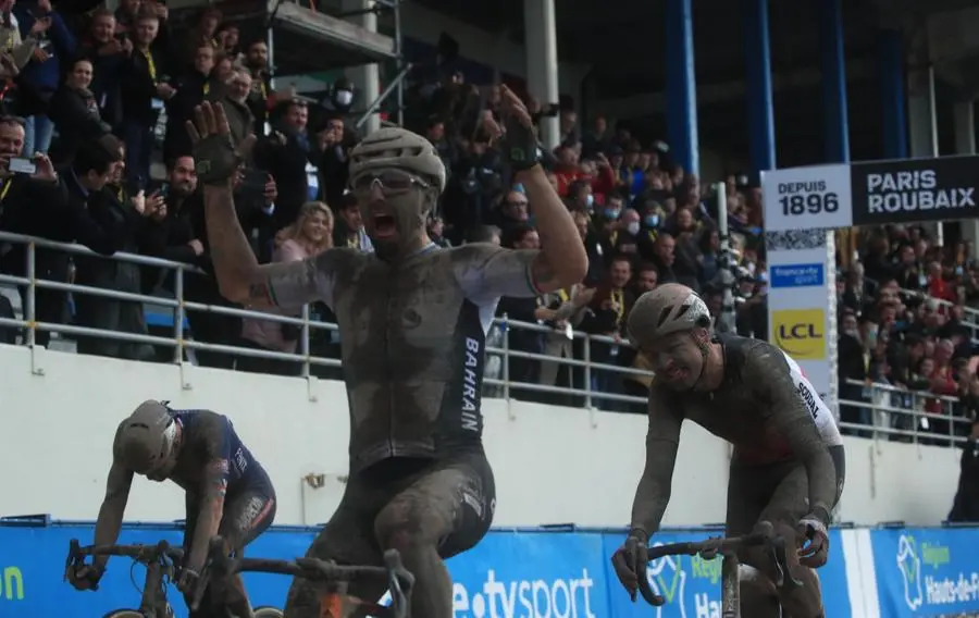 Sonny Colbrelli vince la Parigi-Roubaix: da Casto all'Olimpo del ciclismo