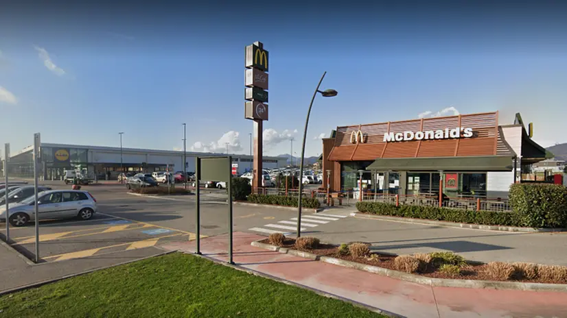 Il McDonald's a Castegnato dove è avvenuto l'episodio - Foto tratta da Google Street View © 2021 Google