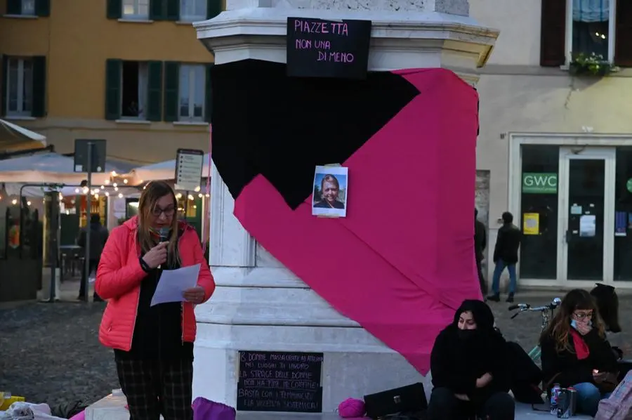 Non una di meno: in piazza per ricordare Elena Casanova