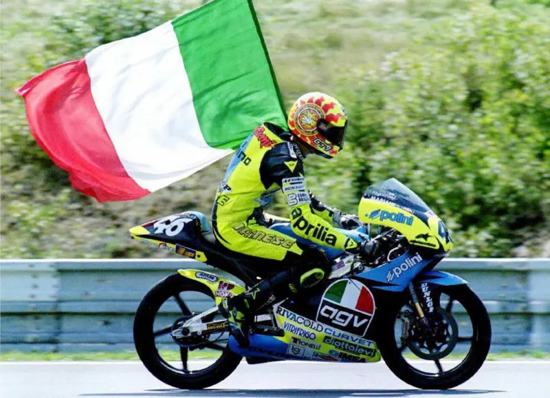 Valentino Rossi, 40 anni e 23 stagioni in sella