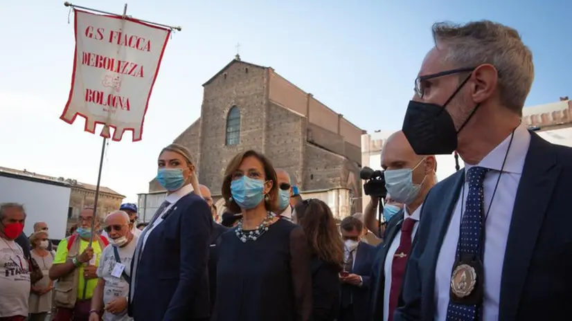 La ministra Cartabia alla cerimonia per i 41 anni dalla strage di Bologna - Foto Ansa  © www.giornaledibrescia.it