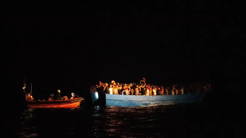 Le operazioni di salvataggio in mare di Sea Watch 3 e Ocean Viking