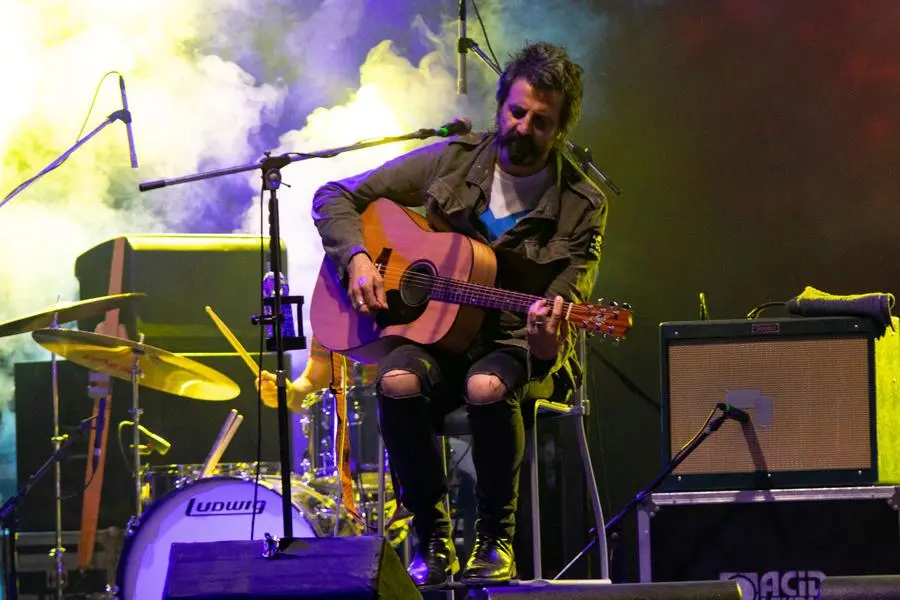Omar Pedrini al concerto di Radio Onda d'Urto
