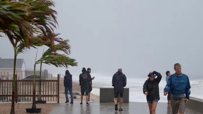 La tempesta Henri colpisce il Rhode Island - Foto Ansa © www.giornaledibrescia.it