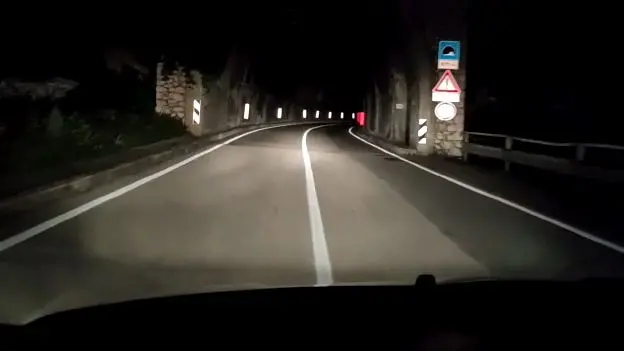 Nuova segnaletica orizzontale per la Strada della Forra, ancora chiusa