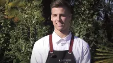 Il desenzanese Nicolò Cacciatori, 20 anni, tra i concorrenti di Antonino Chef Academy su Sky - © www.giornaledibrescia.it