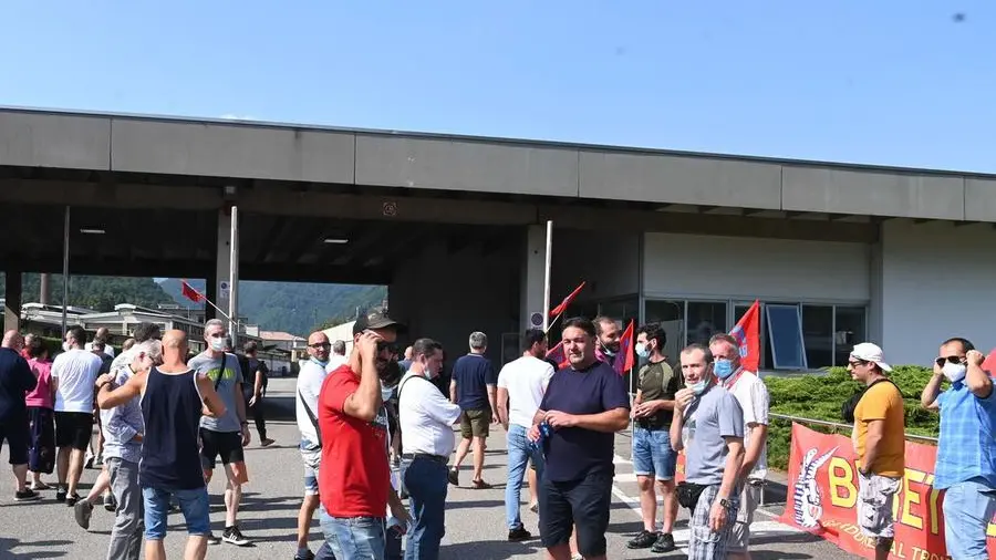 Il presidio. L’assemblea permanente all’ingresso della Timken