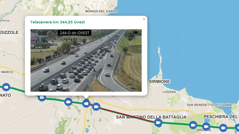 Una delle immagini raccolte dalle webcam della rete autostradale fra Sirmione e Desenzano