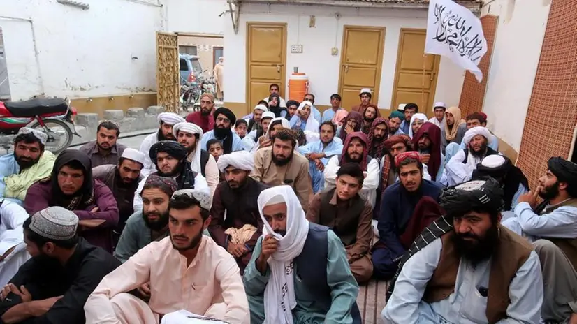 Un gruppo di talebani - Foto Ansa/Epa/Fayyaz Ahmad © www.giornaledibrescia.it