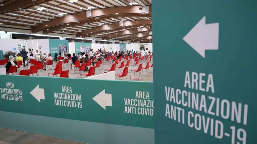 Via Caprera: l’hub vaccinale in Fiera, uno dei più grandi del Paese - New Eden Group © www.giornaledibrescia.it