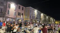 Italia-Spagna, esultanza alla vittoria nella piazza di Orzinuovi