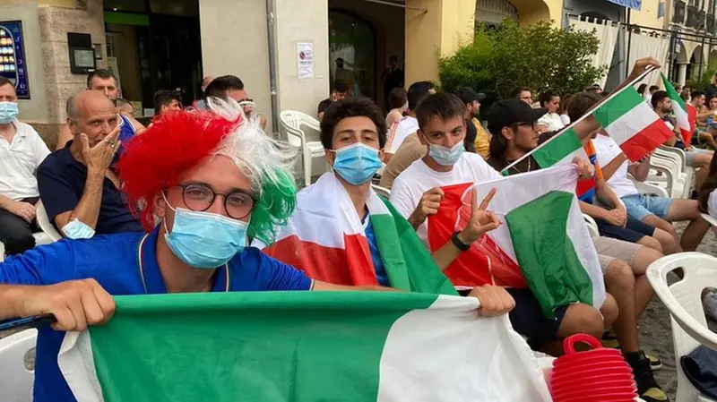 Tifosi a Orzinuovi e a Wembley