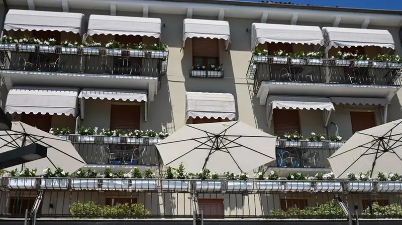 In camera, all’hotel Duomo a Salò - © www.giornaledibrescia.it