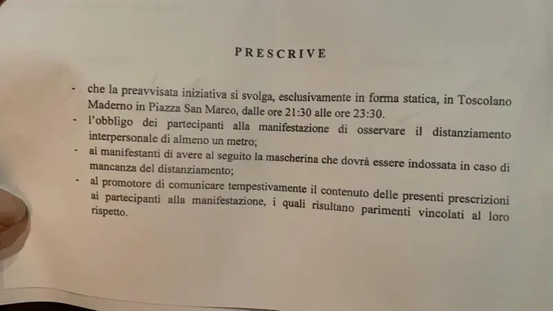 L'estratto dell'ordinanza che prescrive una fiaccolata in forma esclusivamente statica - © www.giornaledibrescia.it