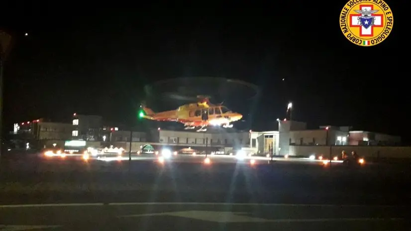 Le operazioni di salvataggio dell'uomo disperso in Val Paghera