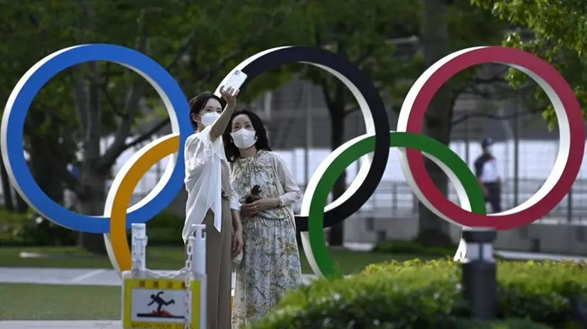 Il volume è dedicato alle Olimpiadi di Tokyo - Foto Epa/Ansa © www.giornaledibrescia.it