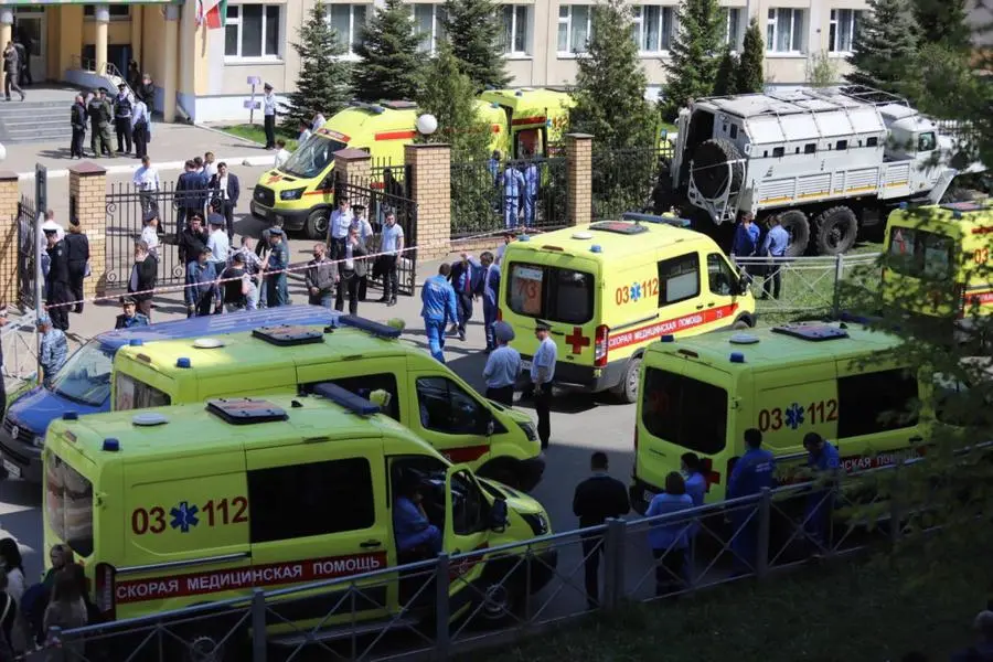 Kazan, i soccorsi dopo la strage nella scuola russa