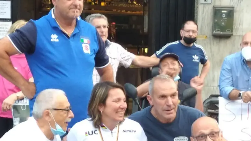 Handbike, festa per Simona Canipari a Villanuova