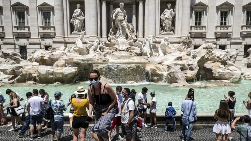 Fontana di Trevi, Roma, giugno 2021