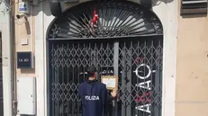 La Polizia chiude il bar Foto © www.giornaledibrescia.it