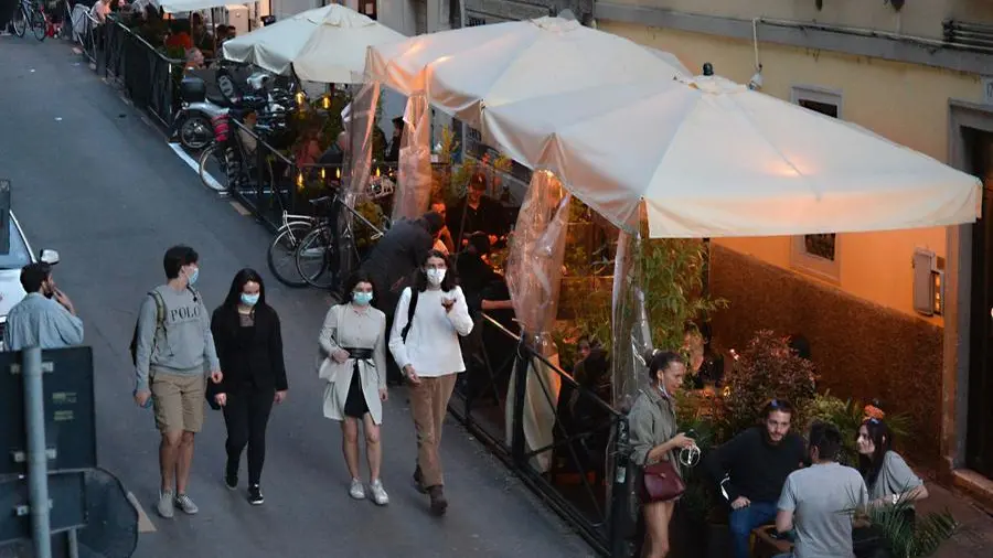 Venerdì sera in zona gialla a Brescia e a Desenzano
