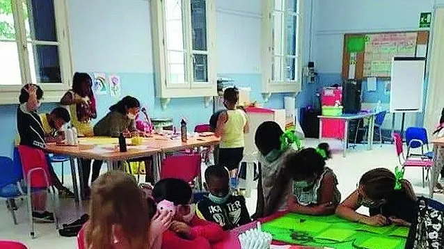 Bambini e ragazzini che fanno attività di gruppo - © www.giornaledibrescia.it