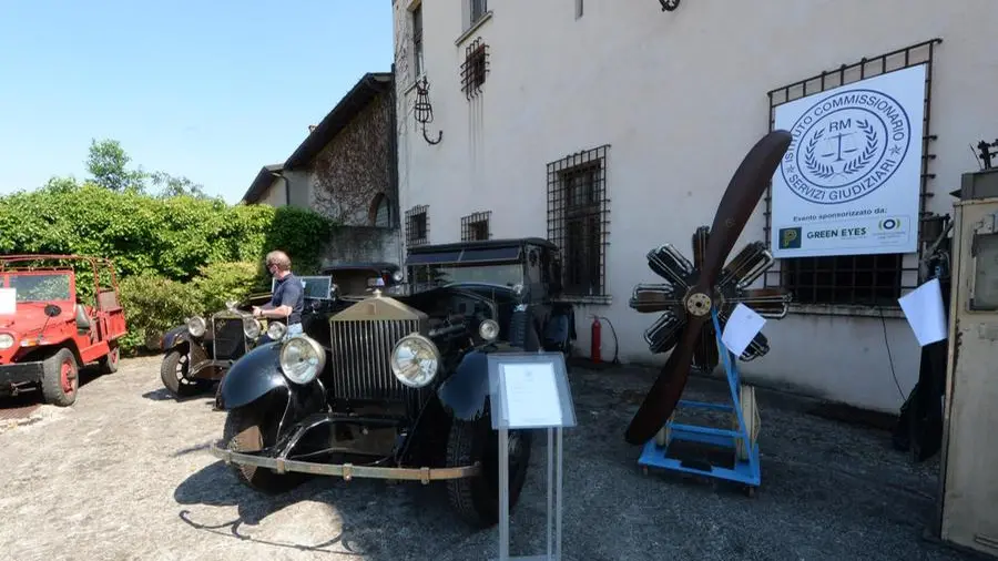 L'asta di Travagliato con auto e pezzi d'epoca a non finire