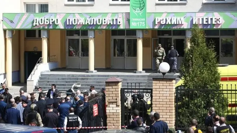 La scuola teatro dell'assalto a Kazan - Foto tratta da Twitter