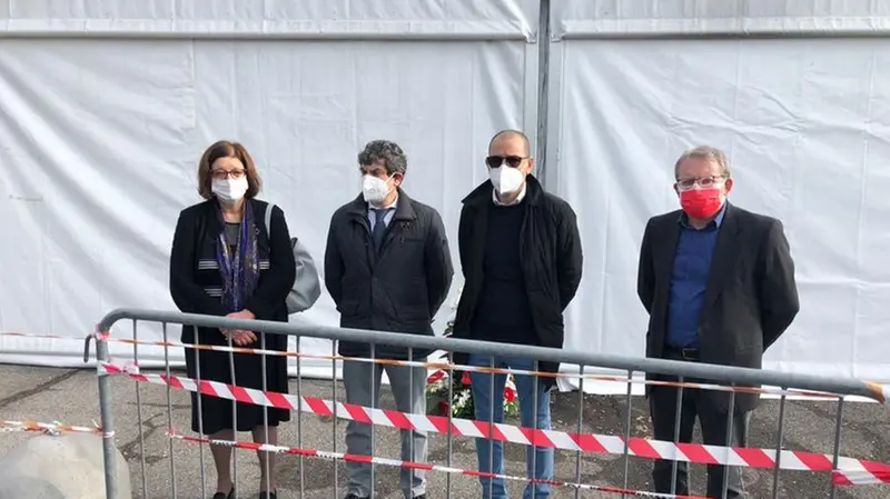 I tre segretari provinciali di Cisl, Pluda, Uil, Bailo e Cgil, Bertoli - Foto Marco Ortogni/Neg © www.giornaledibrescia.it