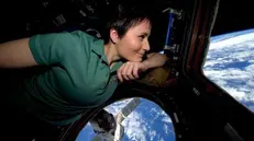 Samantha Cristoforetti in orbita - Foto dal profilo Twitter di Palazzo Chigi © www.giornaledibrescia.it