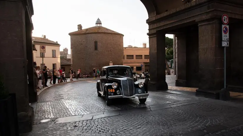 Mille Miglia 2021: il passaggio a Viterbo