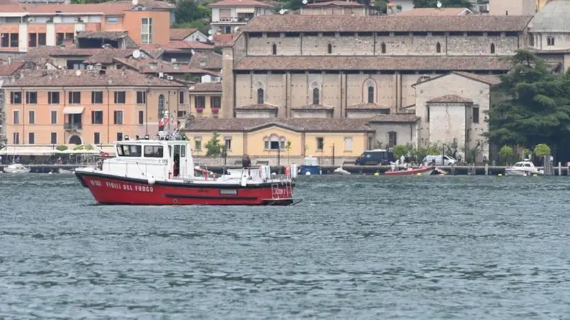 Le ricerche sono proseguite per tutta la giornata