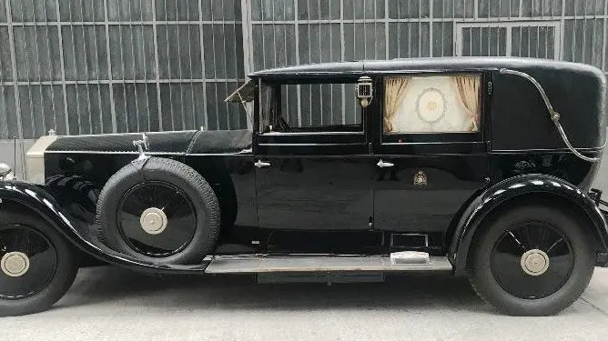 Rolls Royce Phantom: è appartenuta alla famiglia Churchill