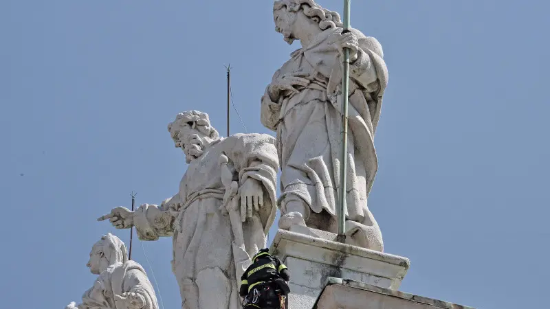 Le statue del Duomo Nuovo