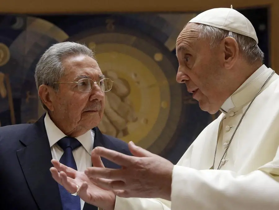 Raúl Castro, da Fidel a Obama e a Papa Francesco