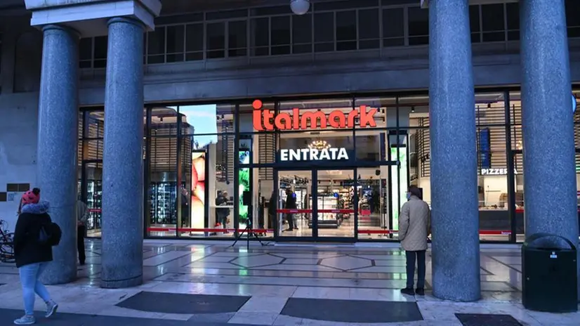 Italmark, taglio del nastro per il nuovo supermercato del centro