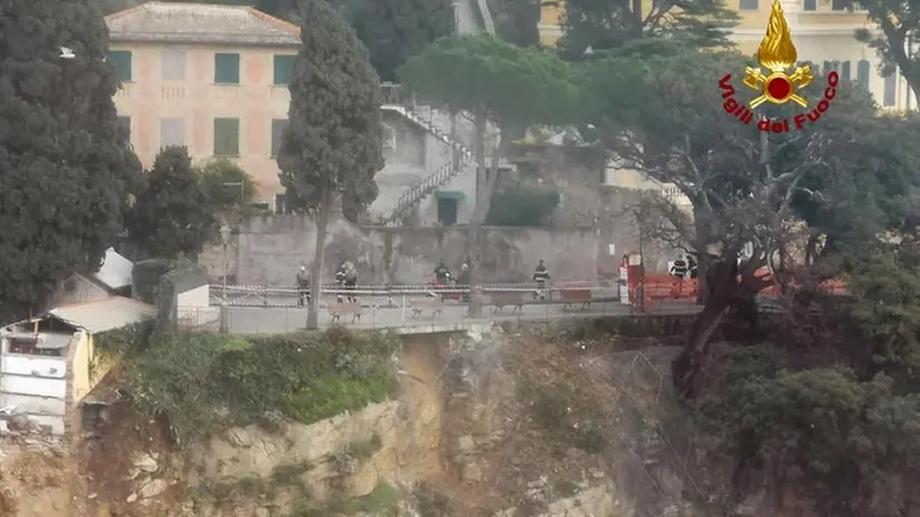 Frana il cimitero di Camogli