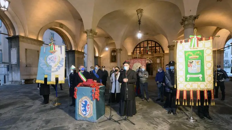 La consegna del Galero rosso