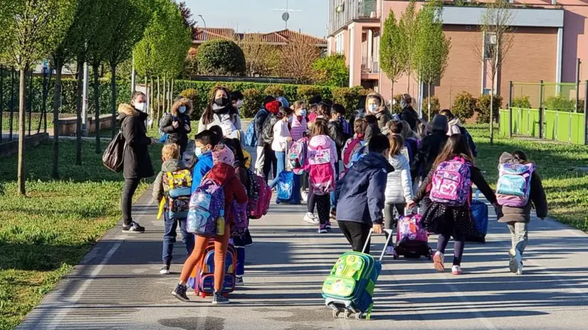 L'ingresso alla scuola Deledda