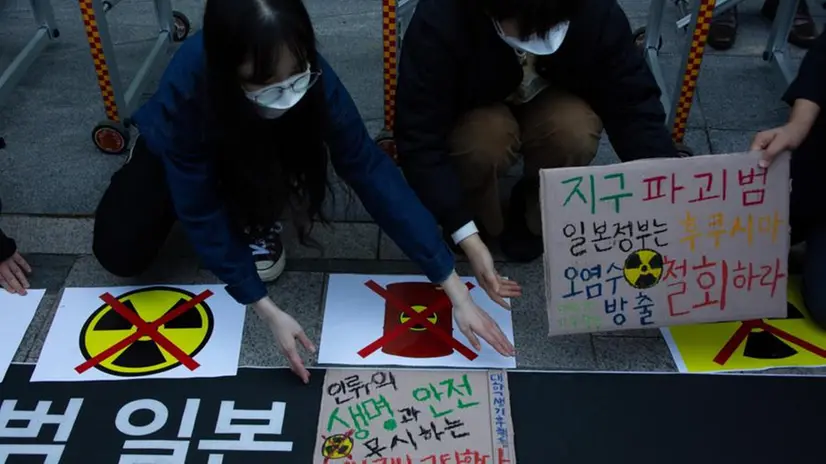 A Seul la protesta davanti l'ambasciata giapponese