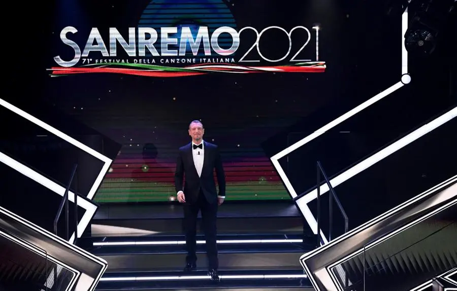 Amadeus apre la 71esima edizione del Festival di Sanremo - Foto Ansa/Ettore Ferrari © www.giornaledibrescia.it