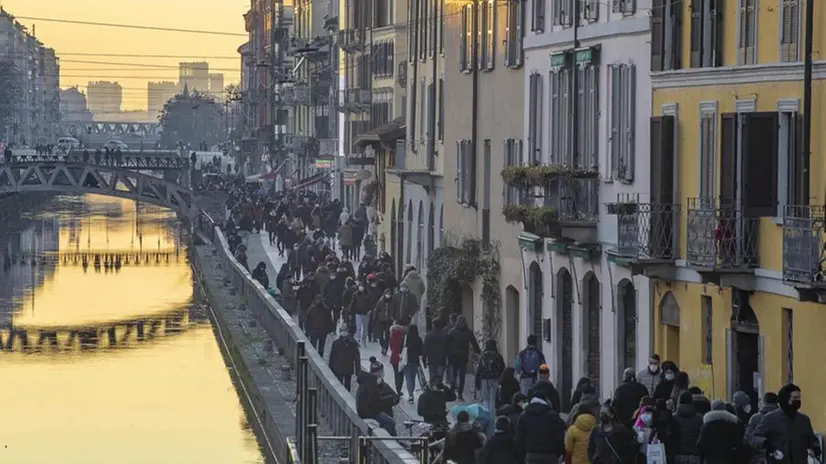 I Navigli, a Milano. L'ultima volta della Lombardia in giallo risale al primo febbraio - Foto © www.giornaledibrescia.it