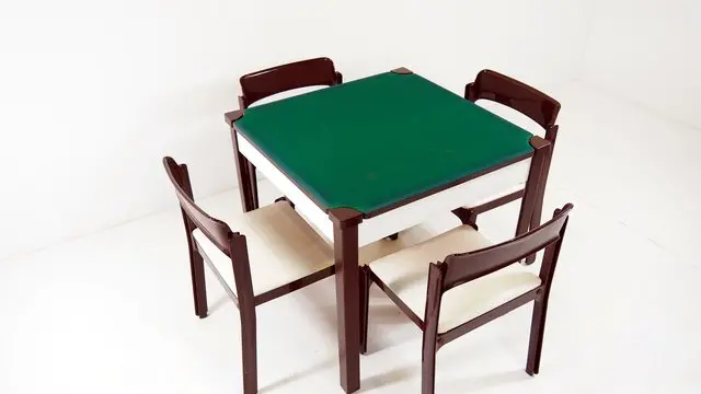 Tavolo e sedie Reguitti fimate Gio Ponti