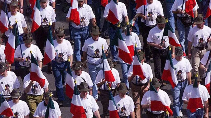 Adunata degli Alpini, la sfilata (archivio) - © www.giornaledibrescia.it