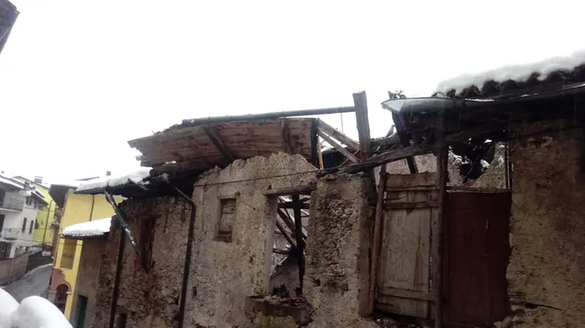 La casa diroccata sarà demolita