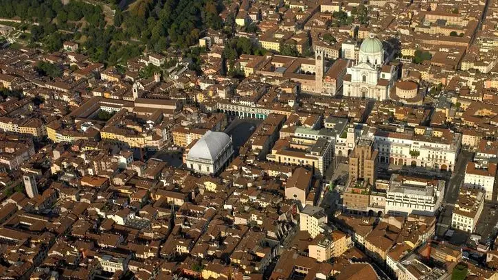 Una panoramica del centro di Brescia - Foto © www.giornaledibrescia.it