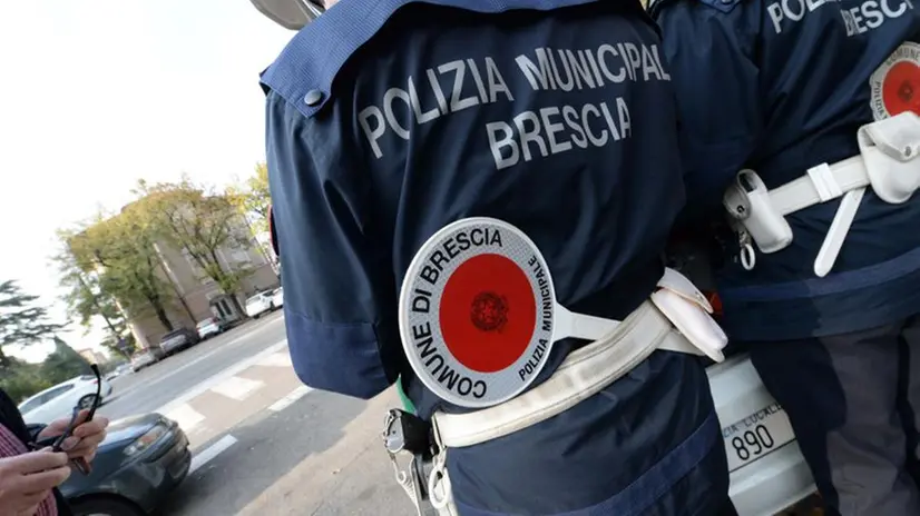 Agenti della Polizia Locale di Brescia - Foto © www.giornaledibrescia.it