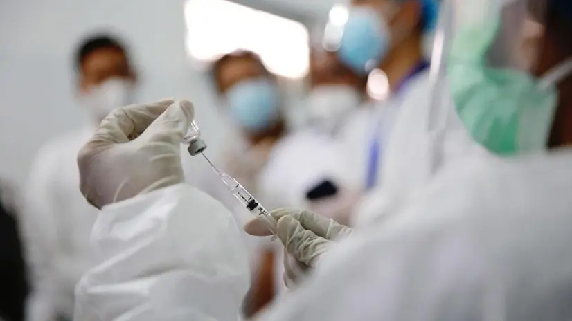 Vaccino contro il Covid - Foto Ansa  © www.giornaledibrescia.it