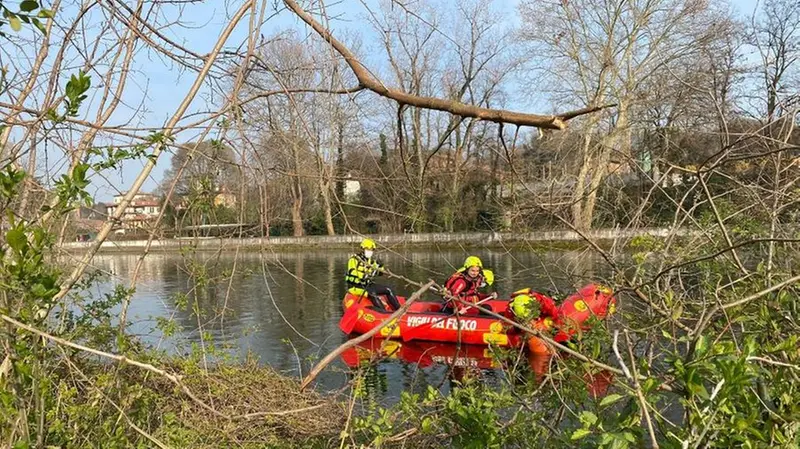 Palazzolo, ricerche in acqua e dal cielo lungo l'Oglio
